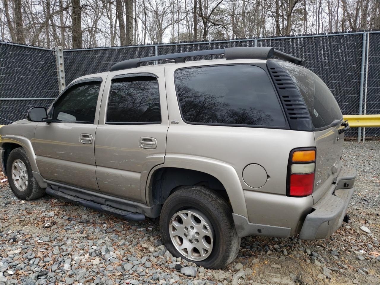 2003 Chevrolet Tahoe VIN 1GNEK13Z93R197659 Copart auction photo, vandalism damage thumbnail 2
