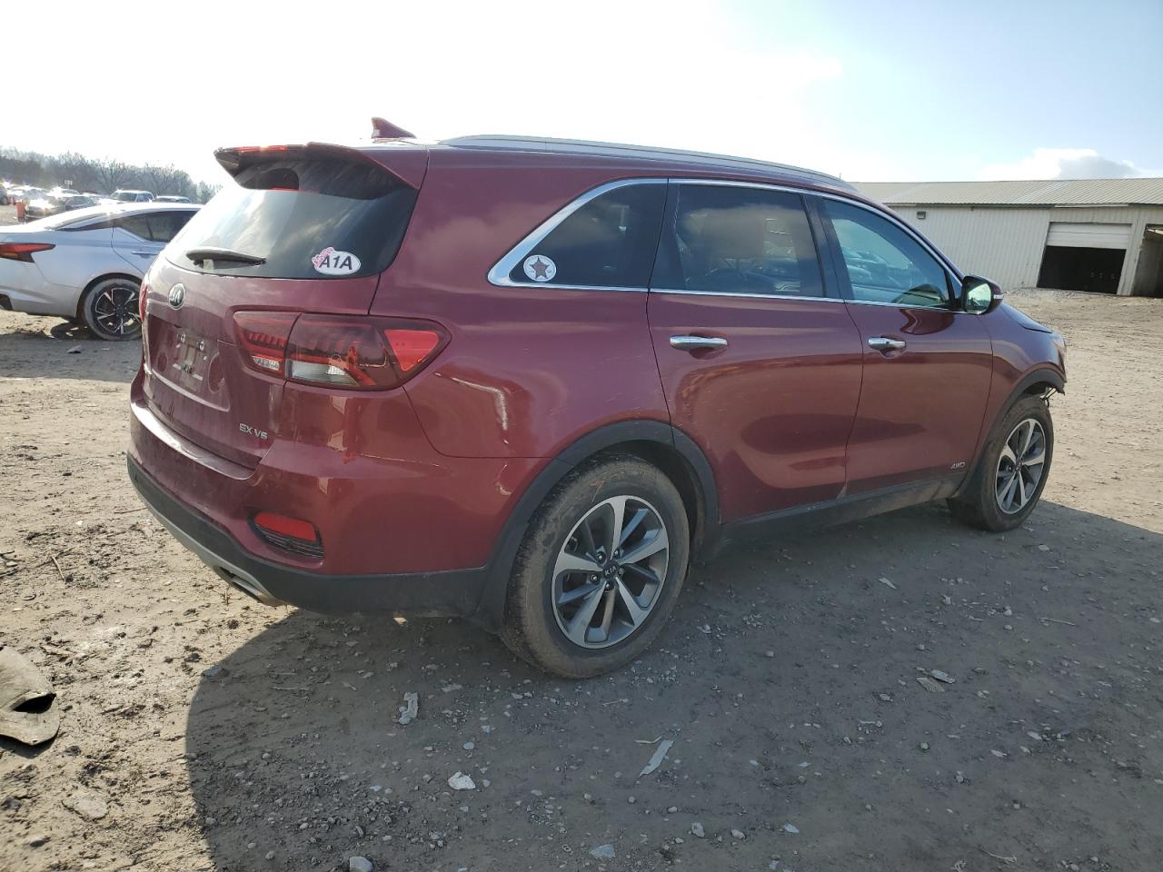 2019 KIA Sorento VIN 5XYPHDA57KG458060 Copart auction photo, front end damage thumbnail 3