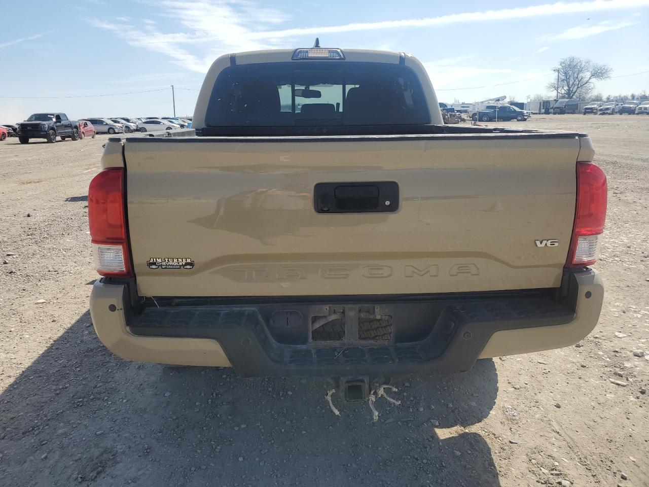 2017 Toyota Tacoma VIN 5TFCZ5ANXHX078346 Copart auction photo, front end damage thumbnail 6