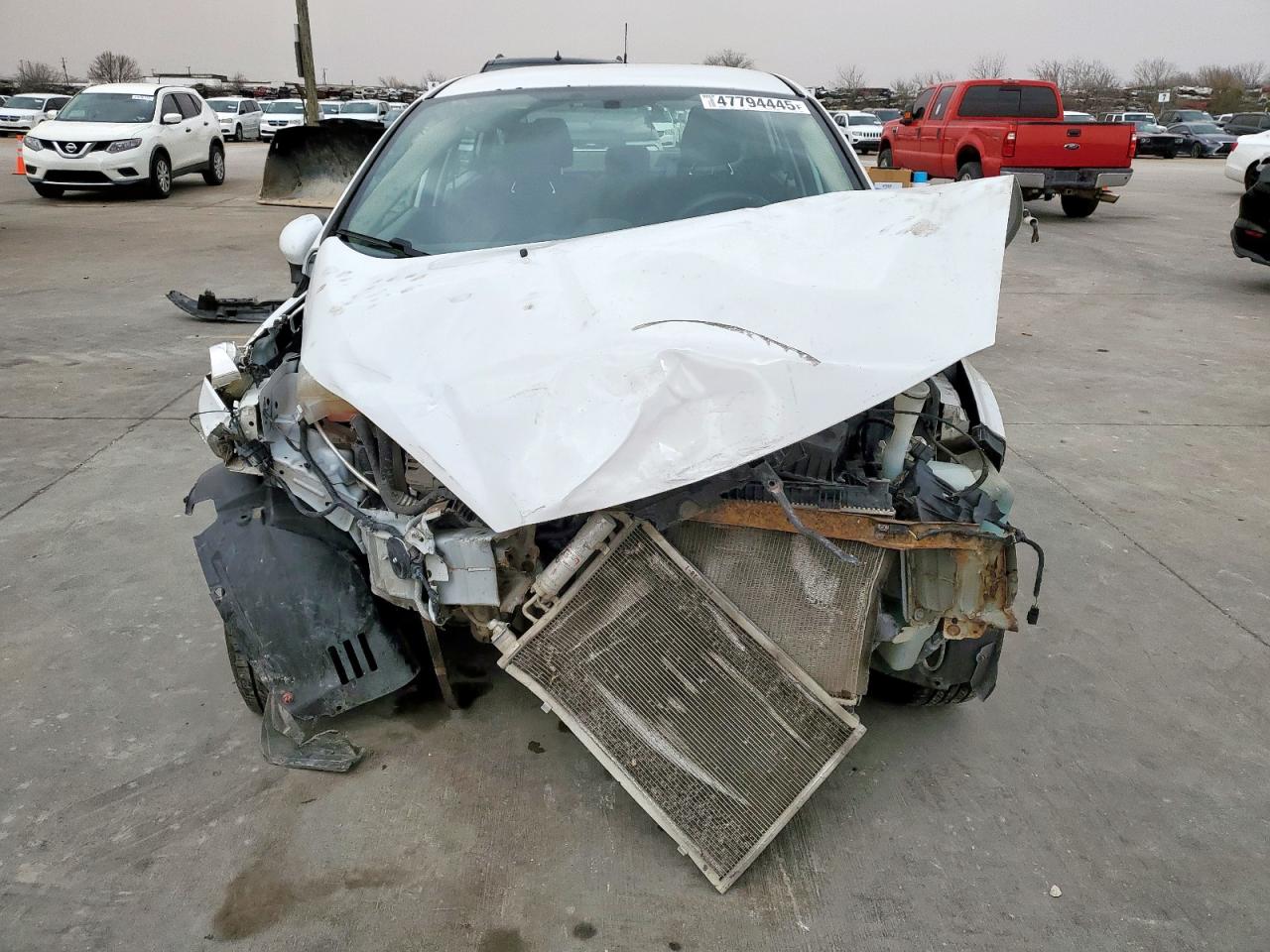 2019 Ford Fiesta VIN 3FADP4BJXKM116743 Copart auction photo, front end damage thumbnail 5
