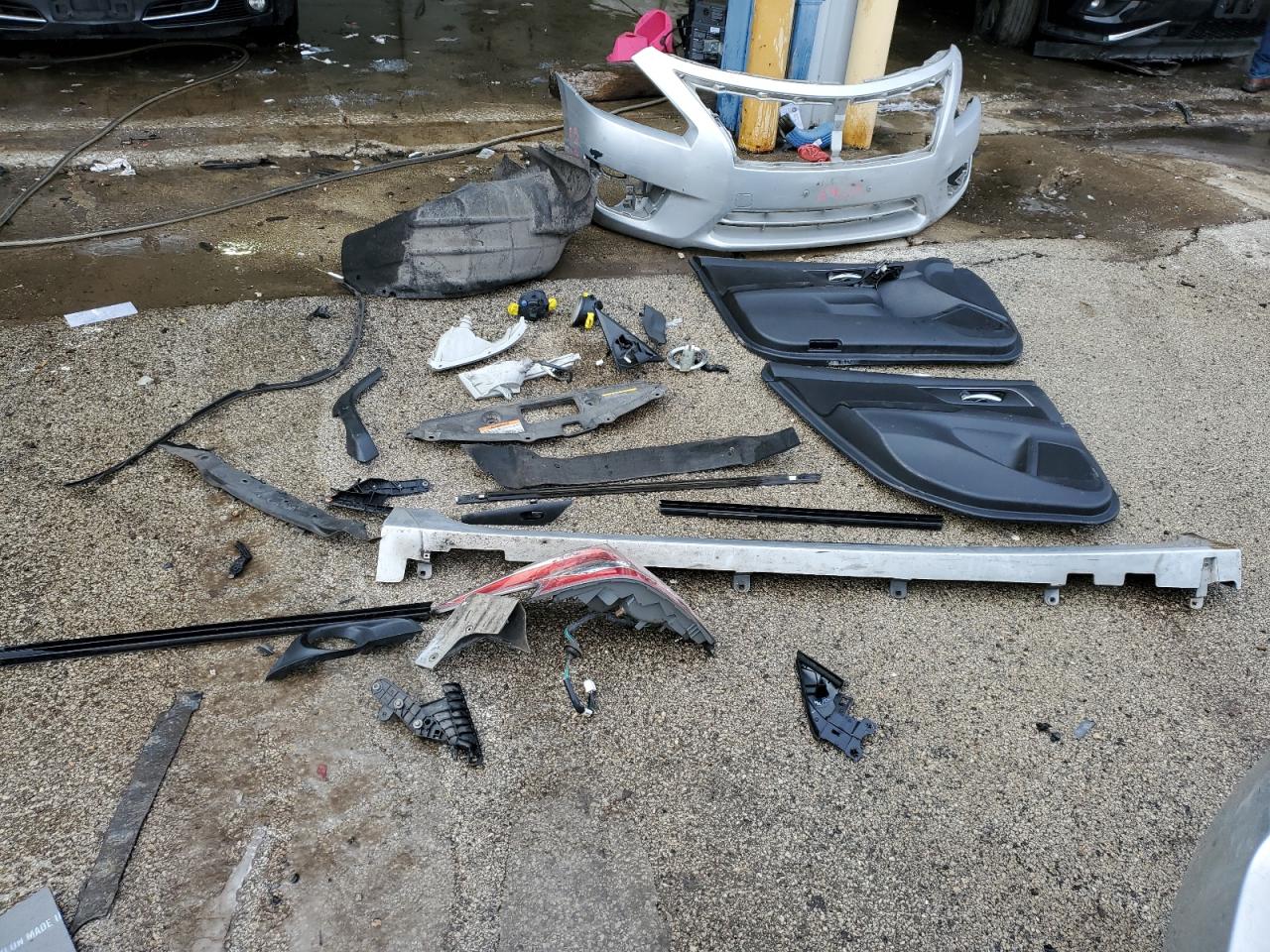 2015 Nissan Altima VIN 1N4AL3APXFC219263 Copart auction photo, front end / side damage thumbnail 12