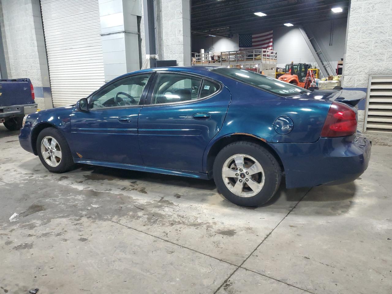 2005 Pontiac Grand Prix VIN 2G2WP522751170342 Copart auction photo, rear end / front end damage thumbnail 2