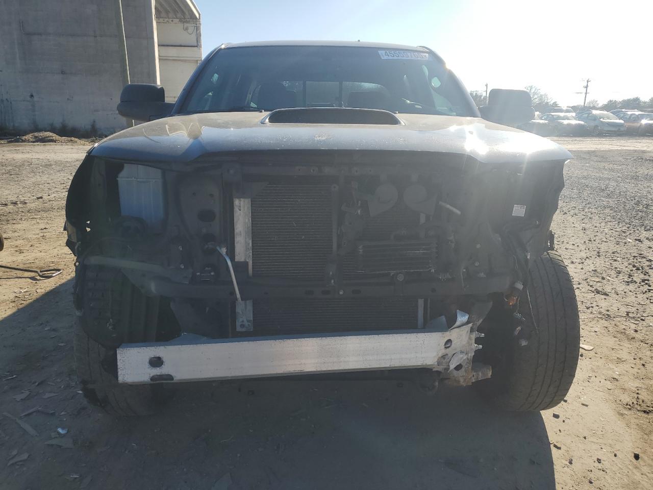 2010 Toyota Tacoma VIN 3TMLU4EN1AM045685 Copart auction photo, front end / minor dent/scratches damage thumbnail 5