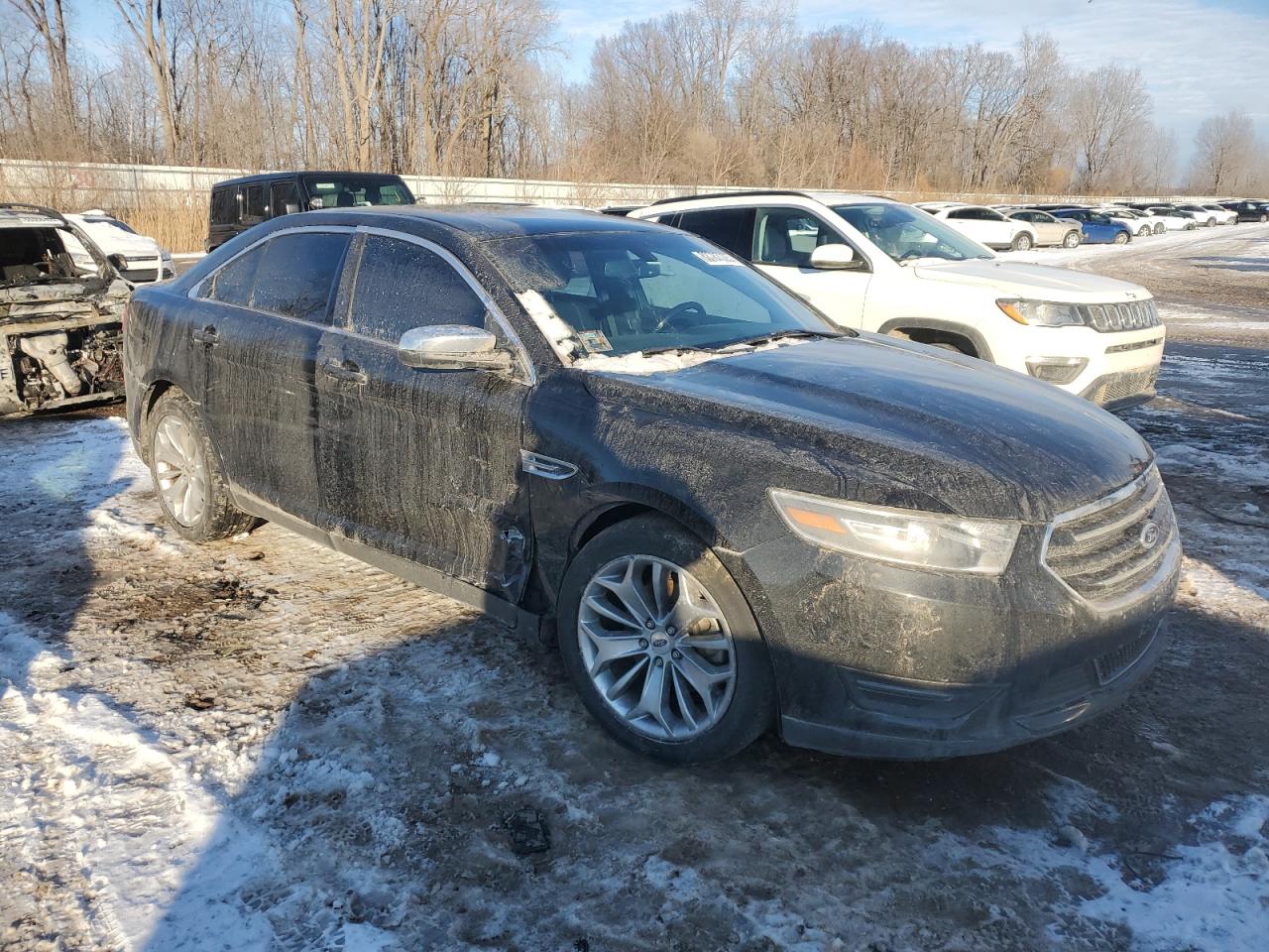 2015 Ford Taurus VIN 1FAHP2F86FG172093 Copart auction photo, side / minor dent/scratches damage thumbnail 4