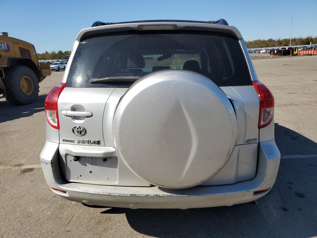 2007 Toyota RAV 4 VIN JTMBD33V575059581 Copart auction photo, front end / side damage thumbnail 6