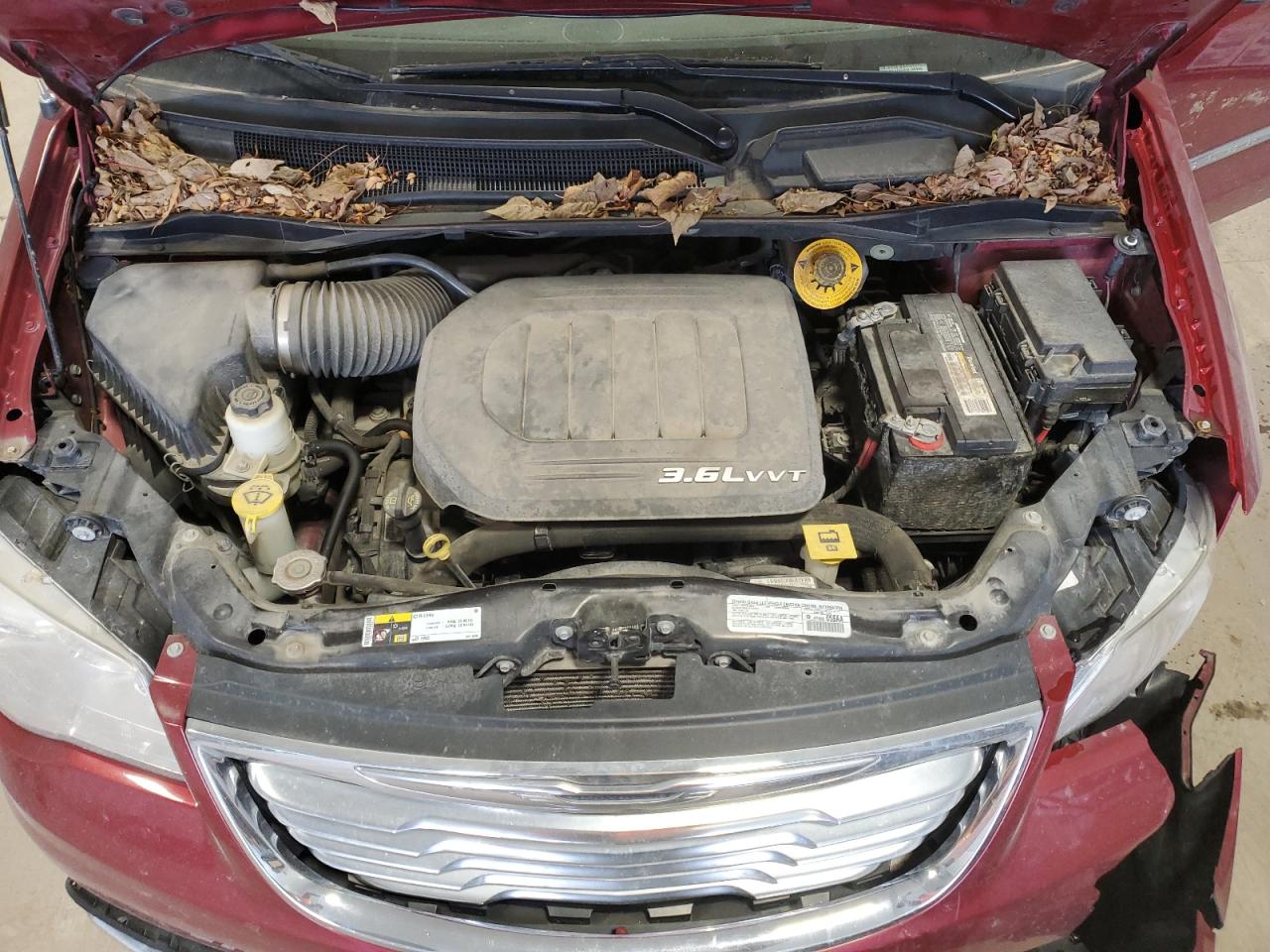 2014 Chrysler Town & Country VIN 2C4RC1CG8ER188955 Copart auction photo, front end damage thumbnail 12