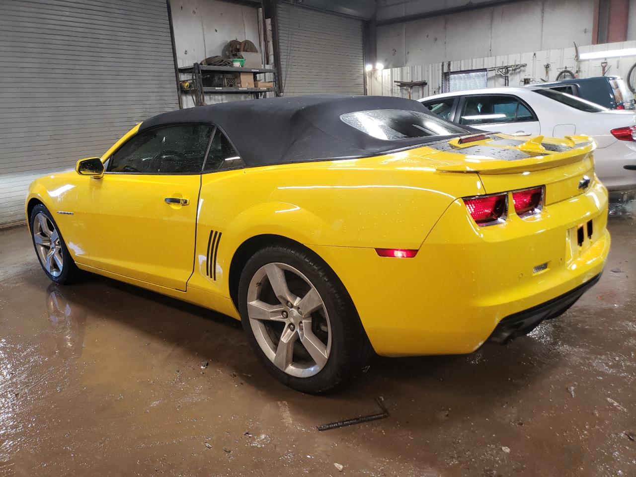 2011 Chevrolet Camaro VIN 2G1FC3DD1B9182955 Copart auction photo, burn / minor dent/scratches damage thumbnail 2