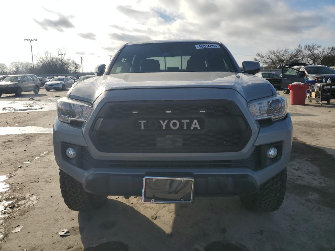 2019 Toyota Tacoma VIN 3TMCZ5AN7KM252225 Copart auction photo, minor dent/scratches damage thumbnail 5