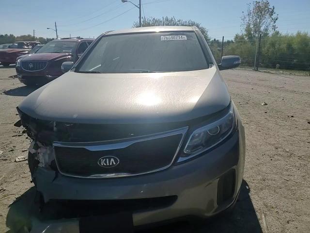 2014 KIA Sorento VIN 5XYKTCA60EG532404 Copart auction photo, front end / minor dent/scratches damage thumbnail 11