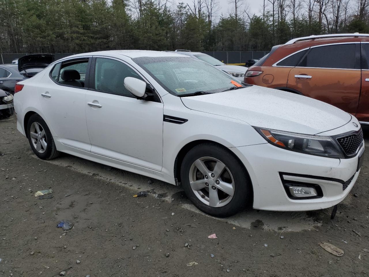 2015 KIA Optima VIN KNAGM4A73F5628746 Copart auction photo, vandalism damage thumbnail 4