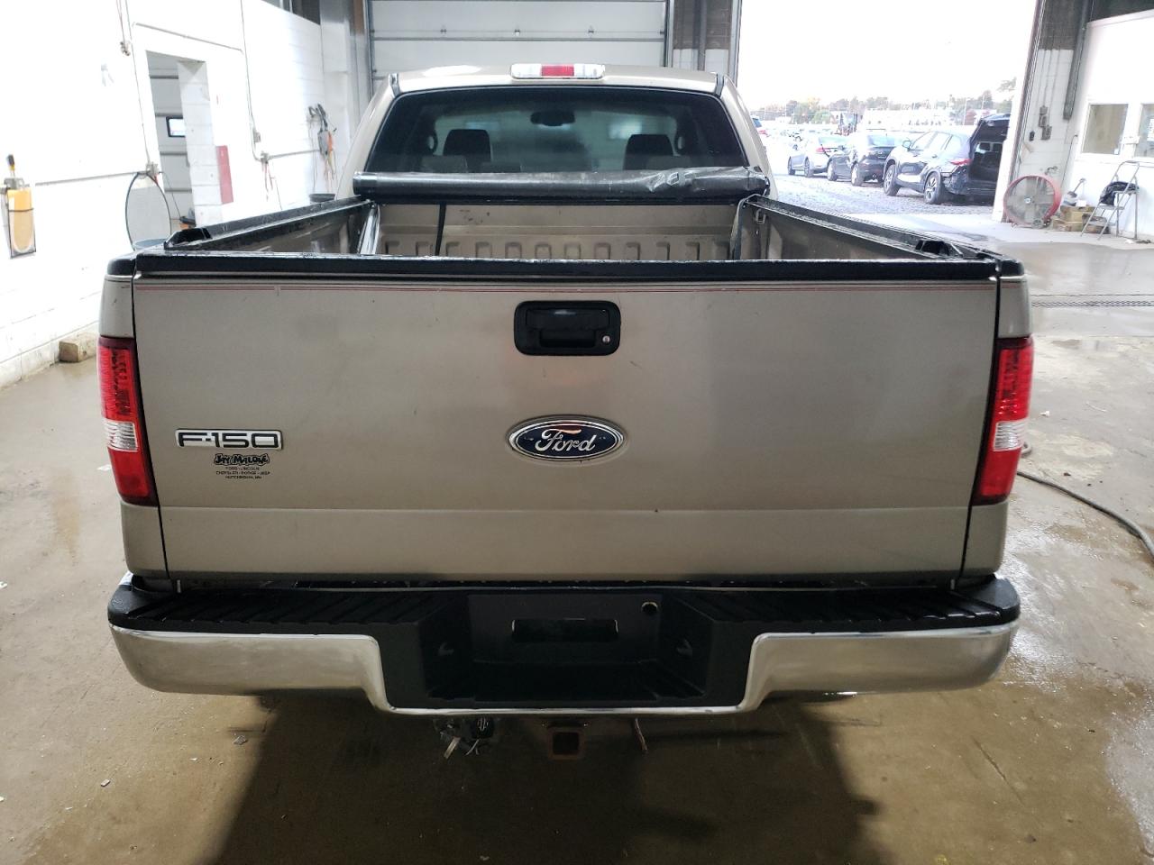2005 Ford F-150 VIN 1FTPX14525FA94411 Copart auction photo, minor dent/scratches damage thumbnail 6