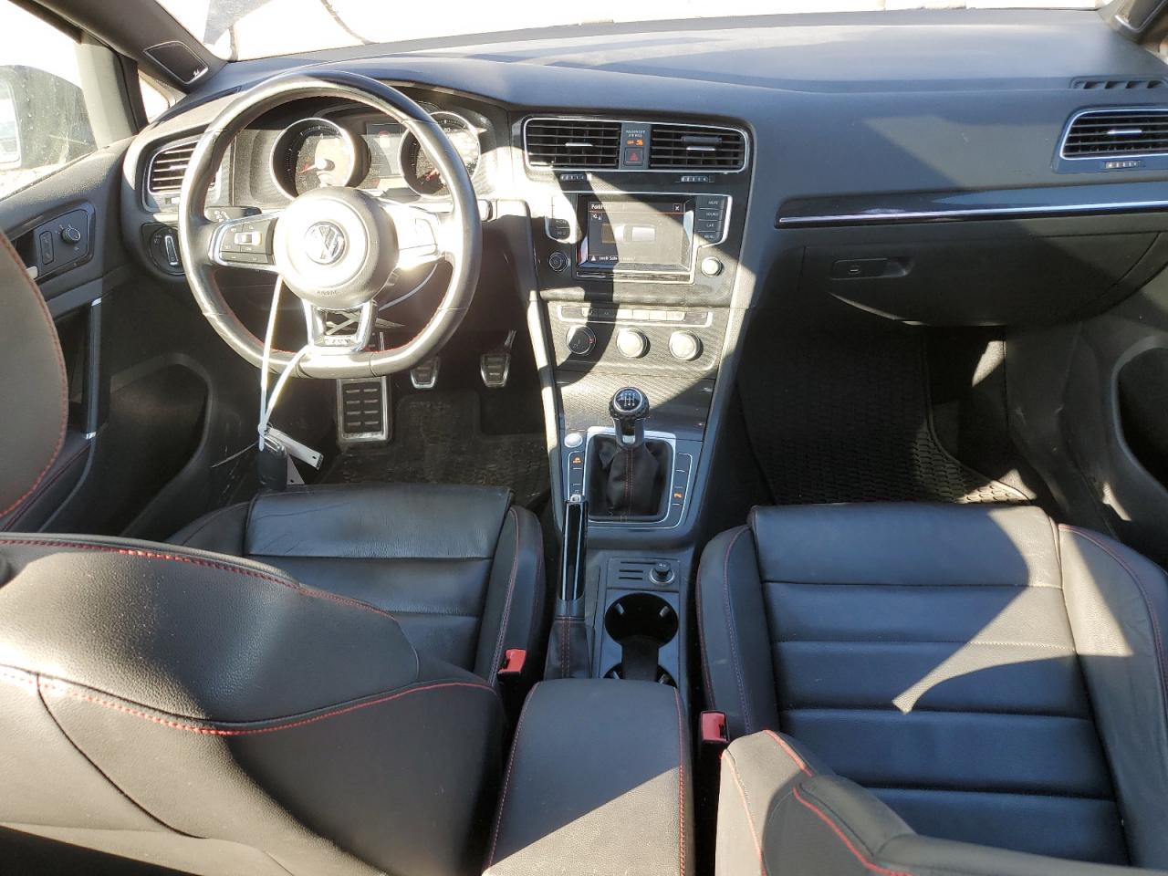 2015 Volkswagen GTI VIN 3VW547AU2FM099413 Copart auction photo, hail damage thumbnail 8