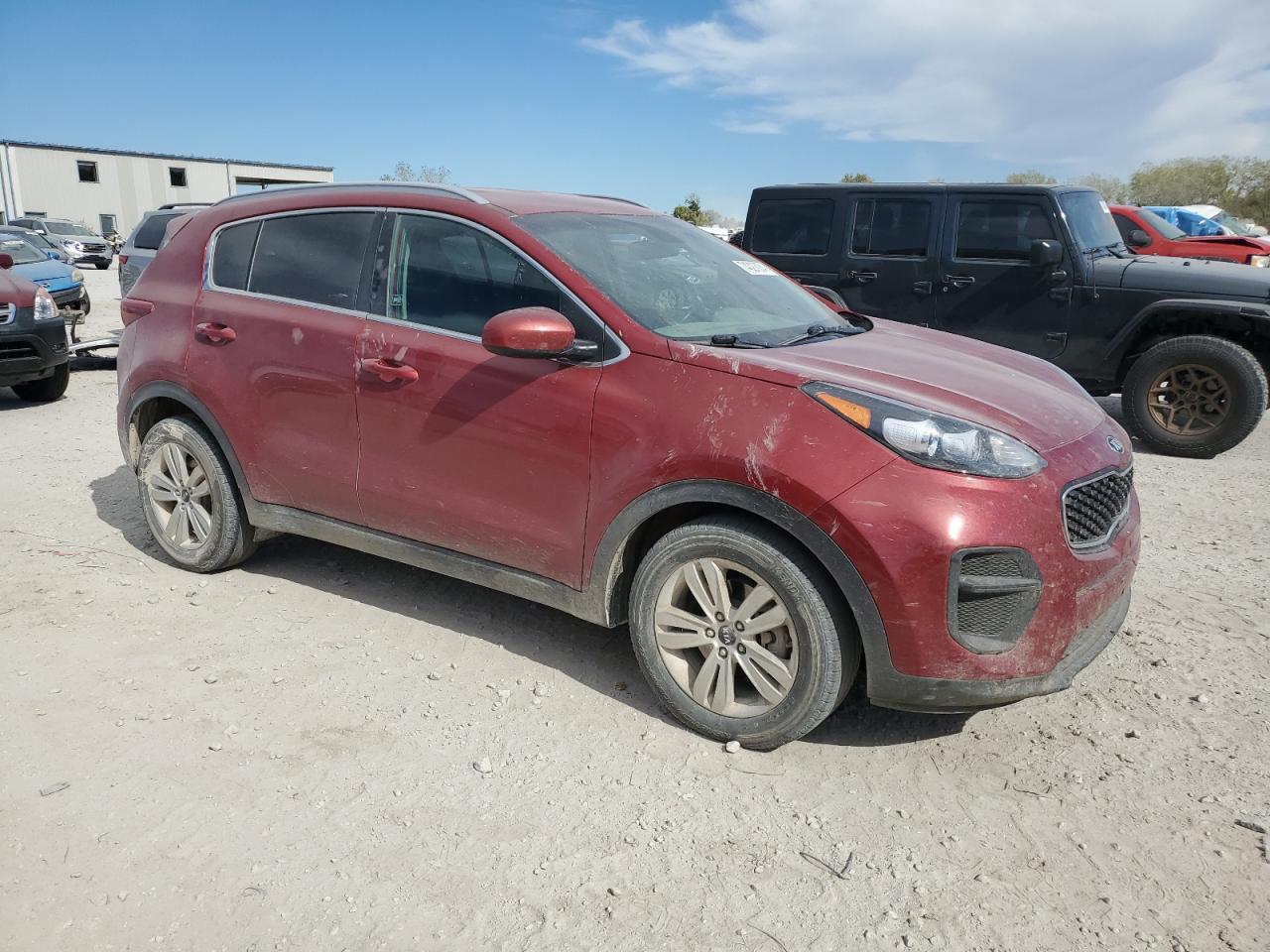 2018 KIA Sportage VIN KNDPM3AC7J7422885 Copart auction photo, side / minor dent/scratches damage thumbnail 4