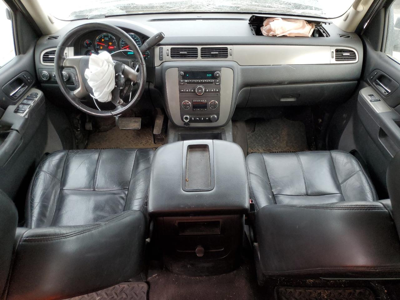 2013 Chevrolet Silverado VIN 1GC1KYC86DF240591 Copart auction photo, front end / side damage thumbnail 8