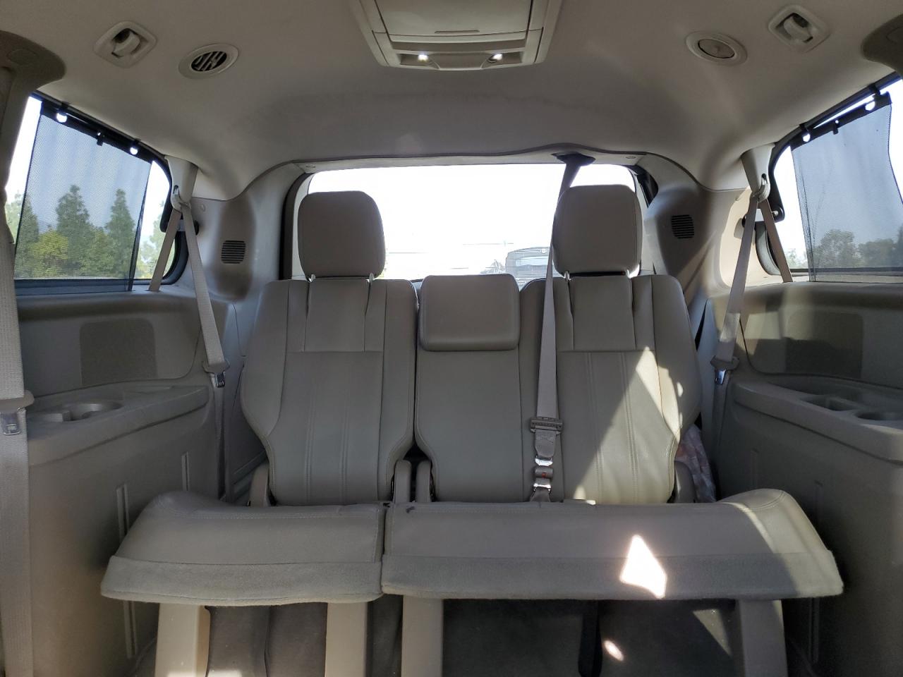 2015 Chrysler Town & Country VIN 2C4RC1BG7FR706783 Copart auction photo, all over damage thumbnail 10