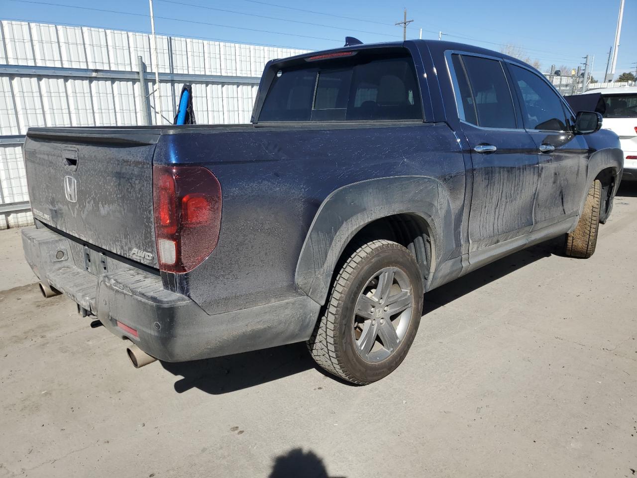 2021 Honda Ridgeline VIN 5FPYK3F74MB005655 Copart auction photo, front end damage thumbnail 3