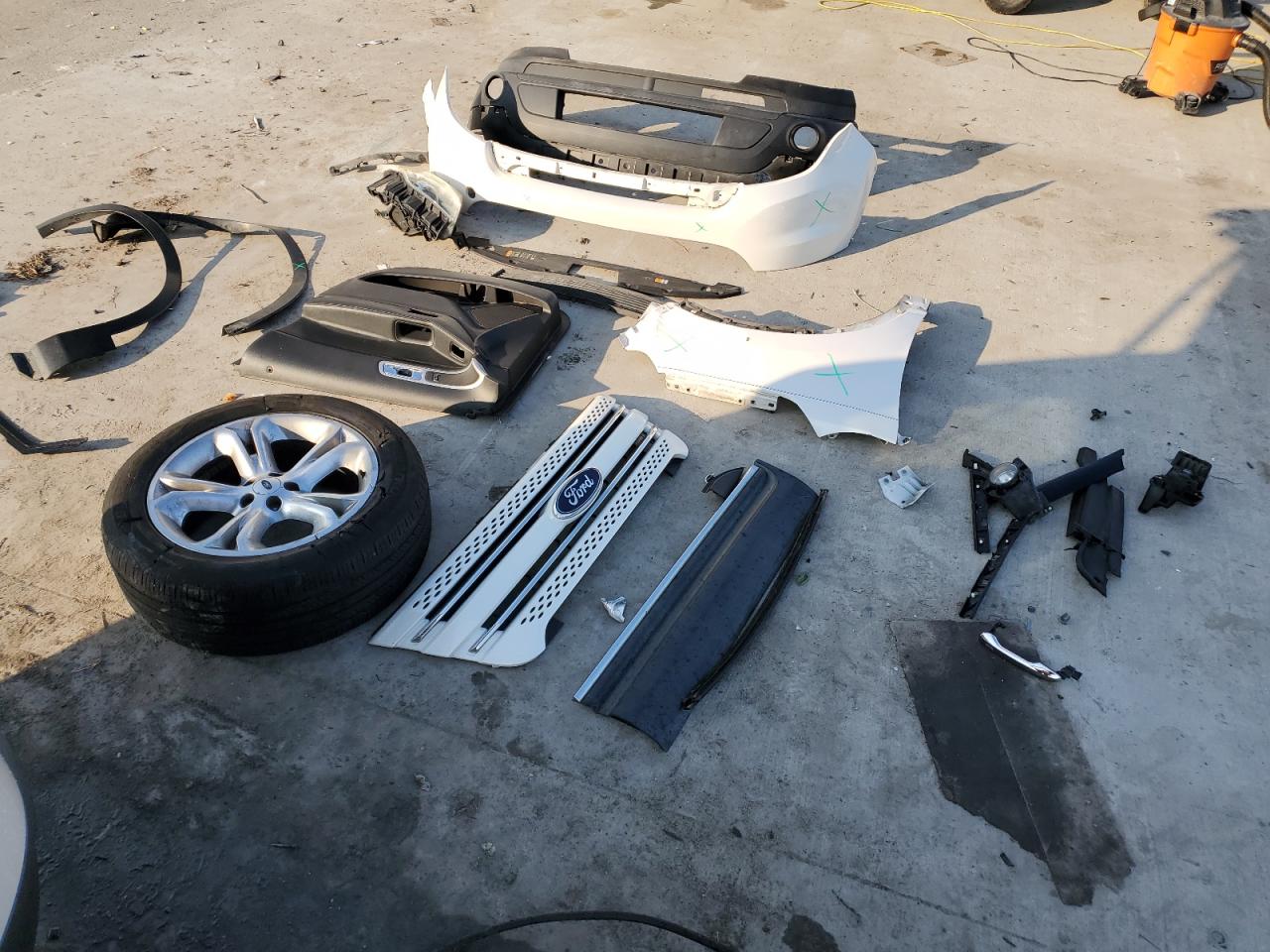 2013 Ford Explorer VIN 1FM5K8F81DGC47855 Copart auction photo, front end damage thumbnail 13