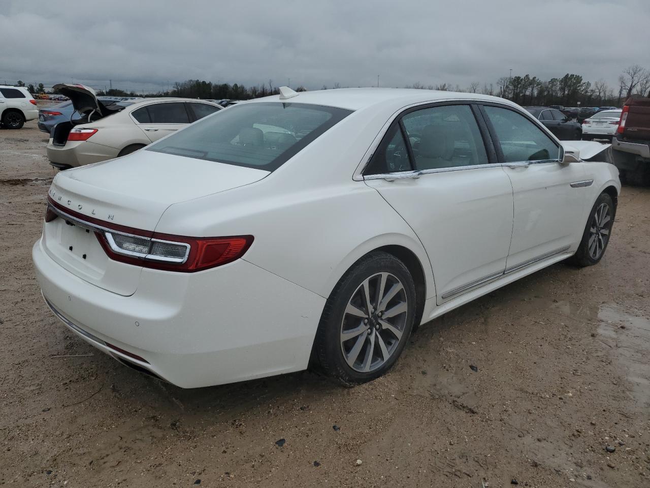 2020 Lincoln Continental VIN 1LN6L9PK2L5600373 Copart auction photo, front end damage thumbnail 3