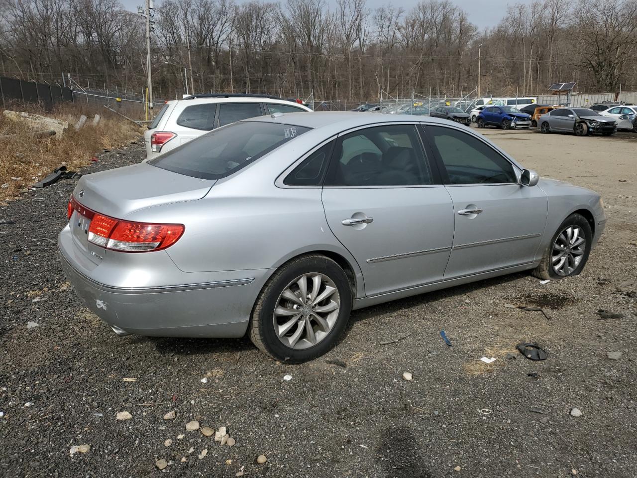 2008 Hyundai Azera VIN KMHFC46F98A302912 Copart auction photo, minor dent/scratches damage thumbnail 3