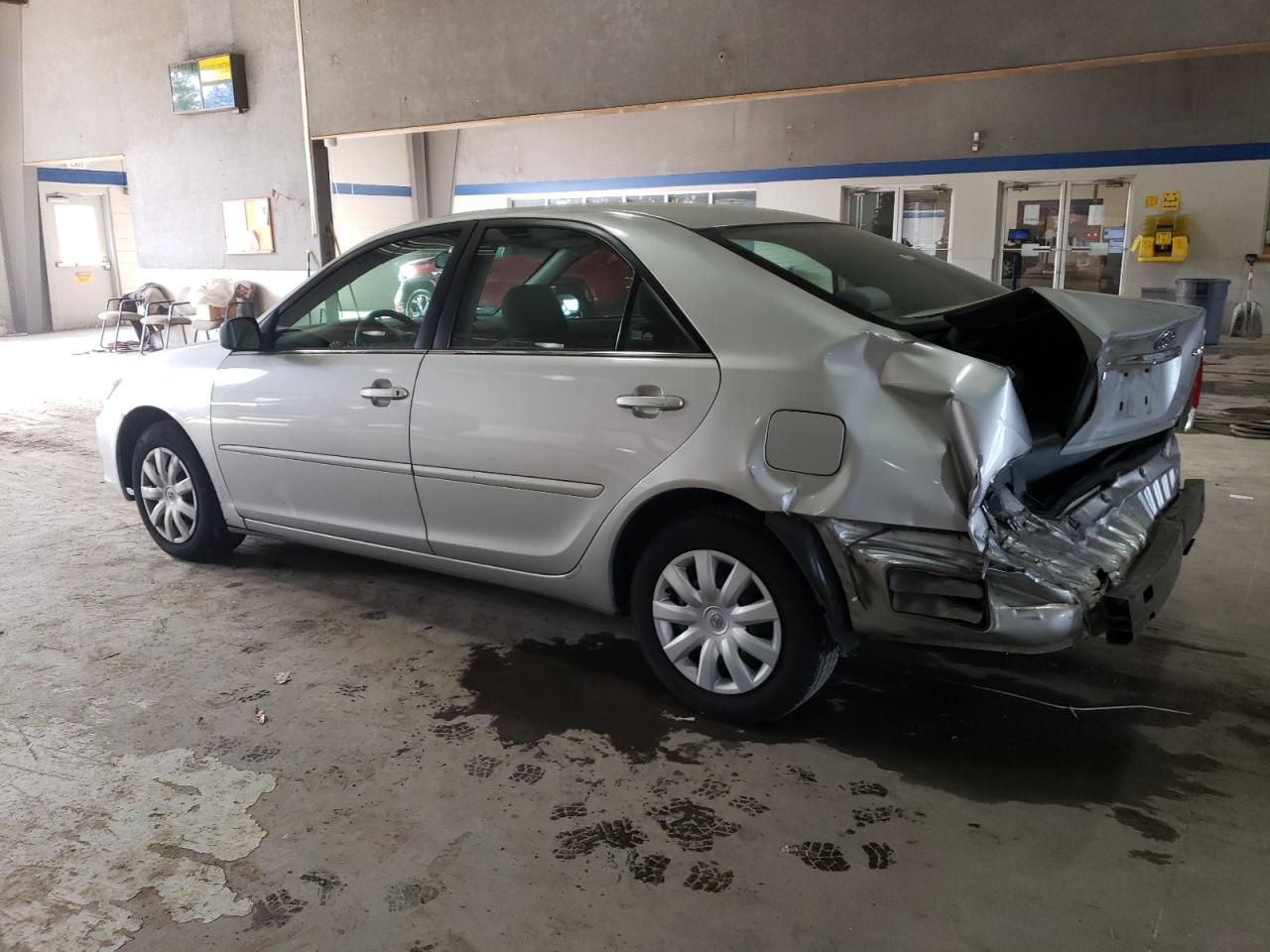 2005 Toyota Camry VIN 4T1BE32K25U093531 Copart auction photo, rear end damage thumbnail 2