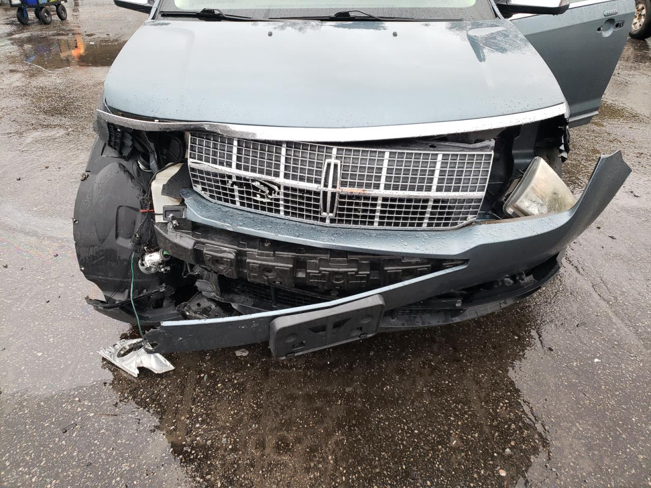 2010 Lincoln MKX VIN 2LMDJ6JC0ABJ07799 Copart auction photo, front end damage thumbnail 13