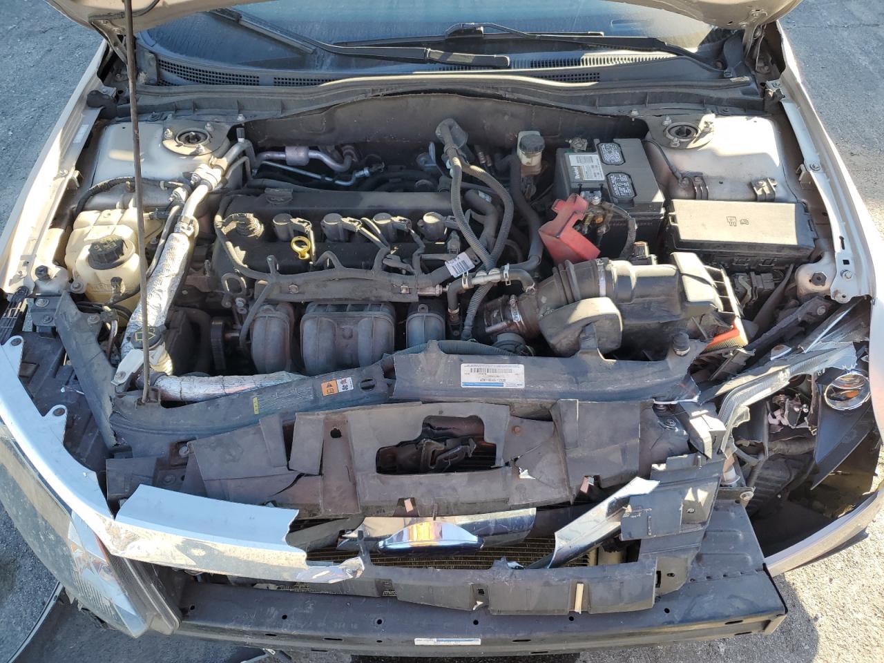 2010 Ford Fusion VIN 3FAHP0HA6AR255299 Copart auction photo, front end damage thumbnail 11
