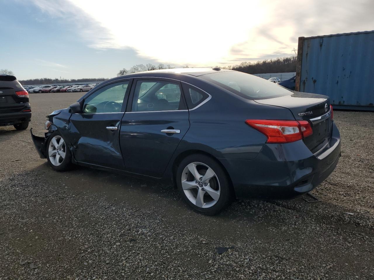 2017 Nissan Sentra VIN 3N1AB7AP1HL662805 Copart auction photo, front end / side damage thumbnail 2