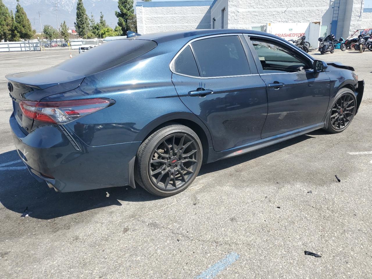 2021 Toyota Camry VIN 4T1G11AK1MU497412 Copart auction photo, front end damage thumbnail 3