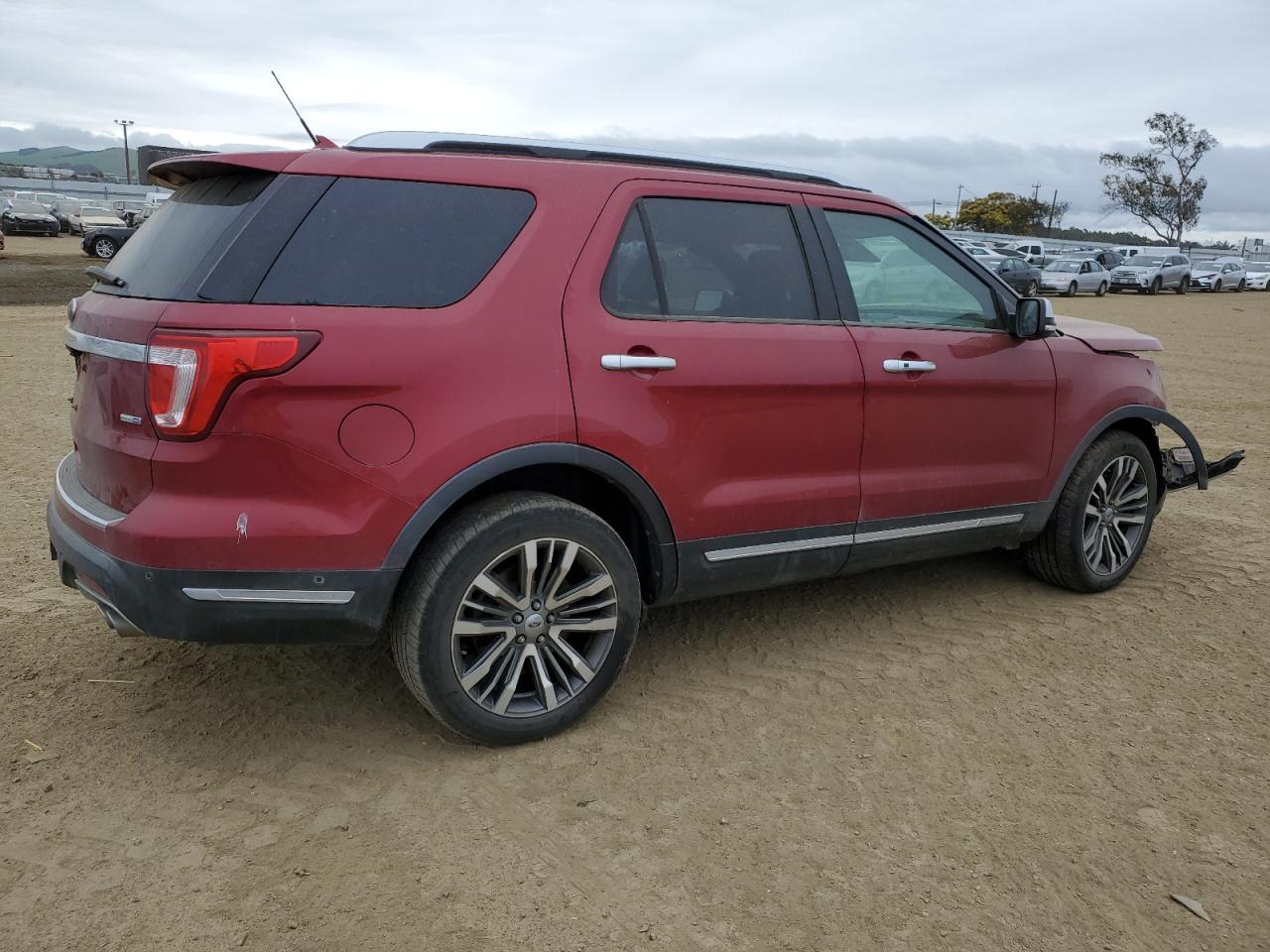 2018 Ford Explorer VIN 1FM5K8HT1JGC57041 Copart auction photo, front end damage thumbnail 3