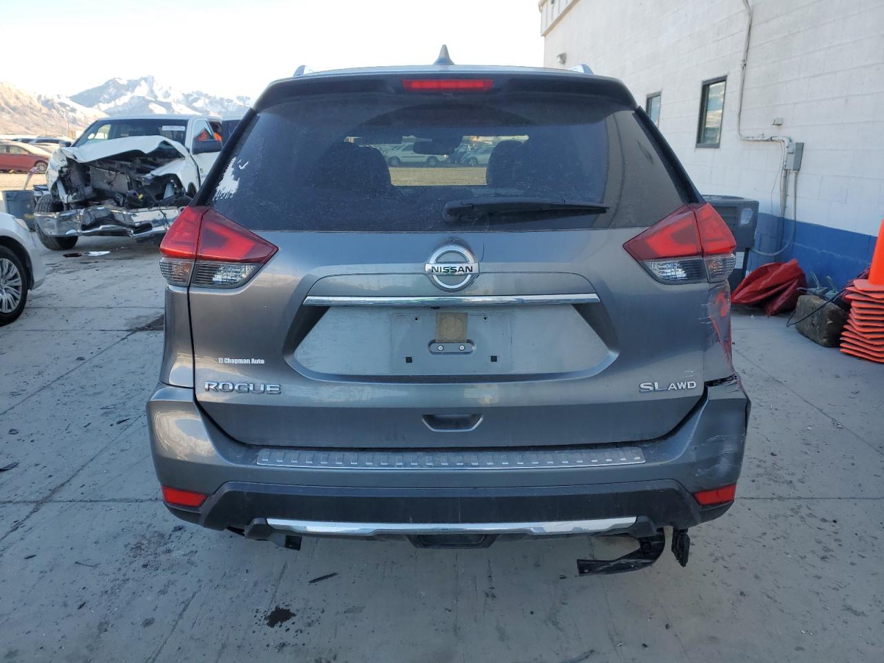 2017 Nissan Rogue VIN JN8AT2MV4HW270388 Copart auction photo, rear end / side damage thumbnail 6