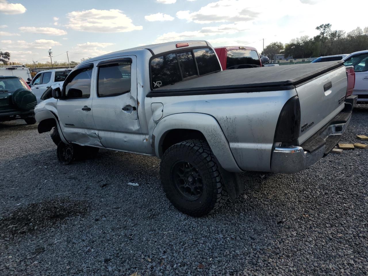 2006 Toyota Tacoma VIN 3TMJU62N86M025951 Copart auction photo, front end / side damage thumbnail 2