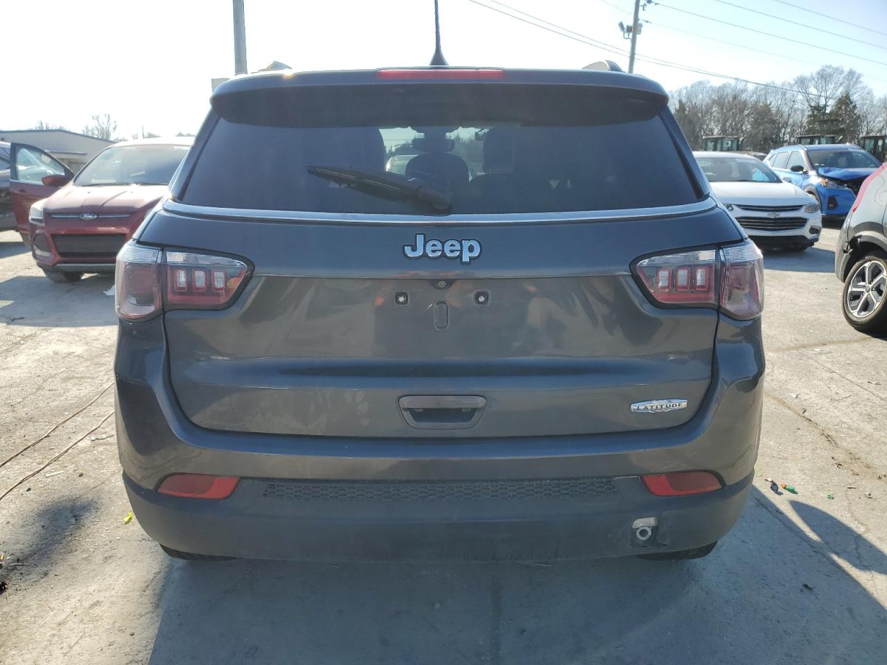 2018 Jeep Compass VIN 3C4NJCBBXJT186797 Copart auction photo, all over damage thumbnail 6