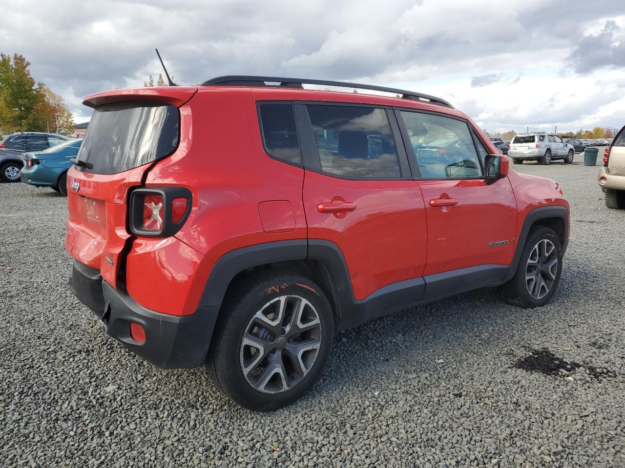 2015 Jeep Renegade VIN ZACCJBBT8FPB28924 Copart auction photo, rear end damage thumbnail 3