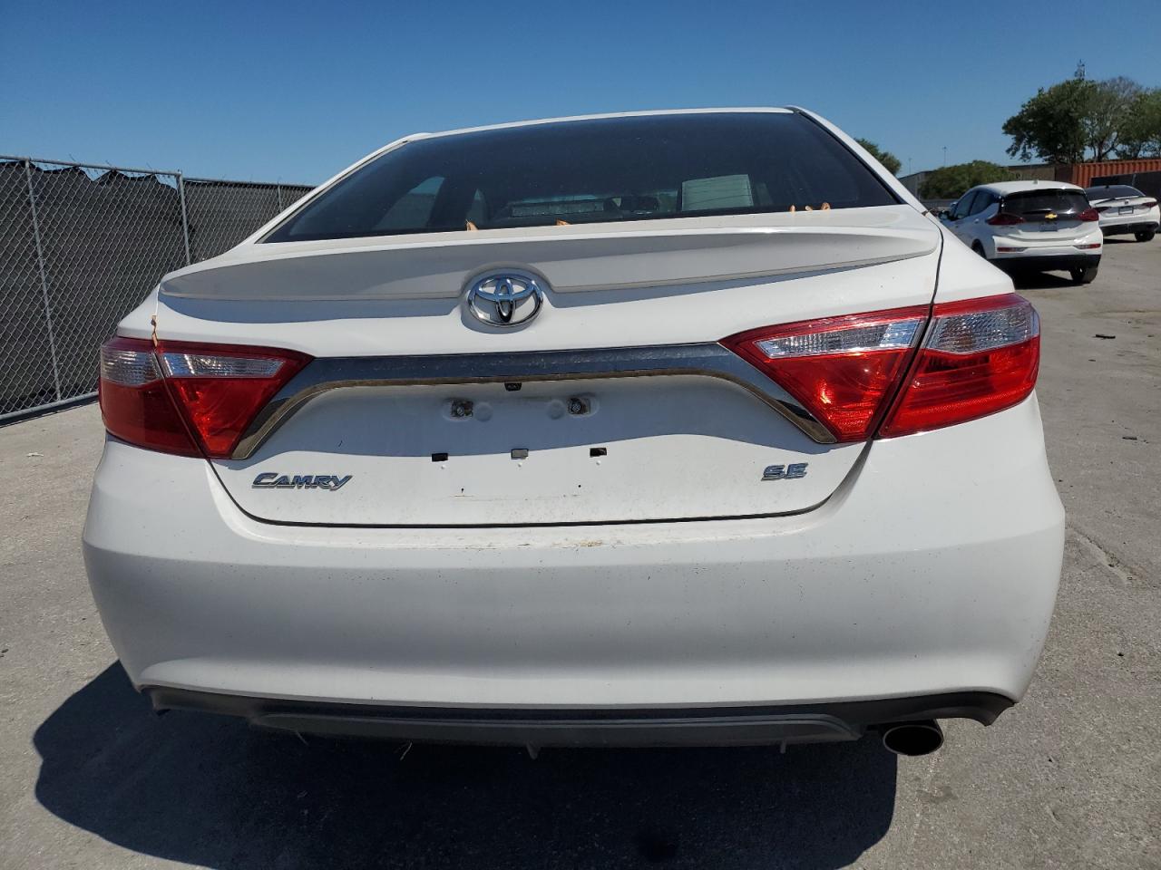 2017 Toyota Camry VIN 4T1BF1FKXHU305933 Copart auction photo, front end / side damage thumbnail 6