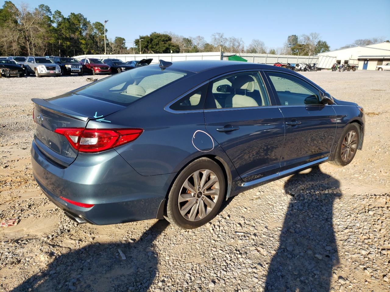 2015 Hyundai Sonata VIN 5NPE34AF0FH208852 Copart auction photo, rear end damage thumbnail 3