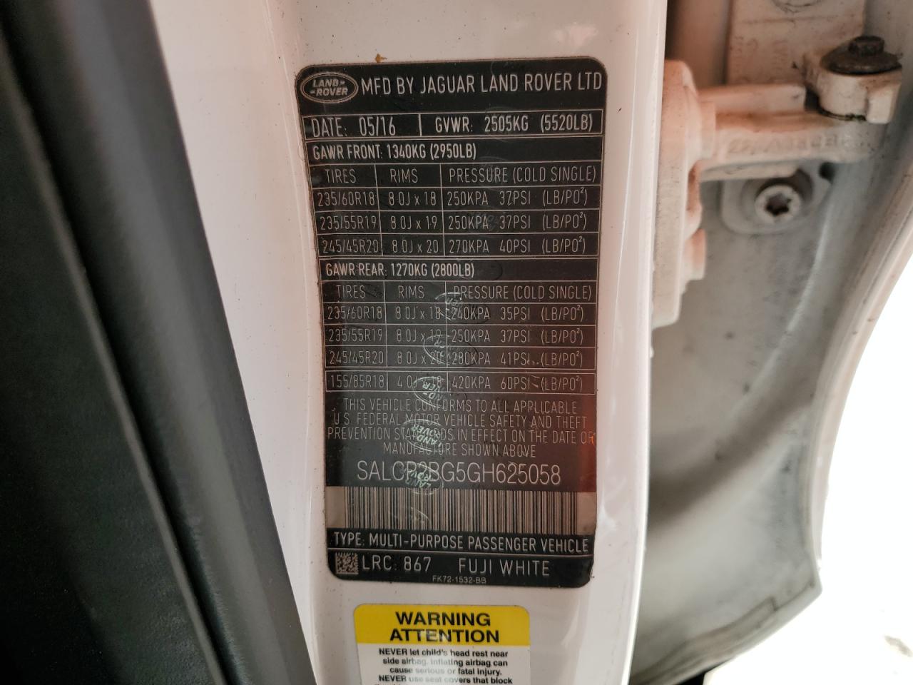 2016 Land Rover Discovery VIN SALCP2BG5GH625058 Copart auction photo, side / minor dent/scratches damage thumbnail 14