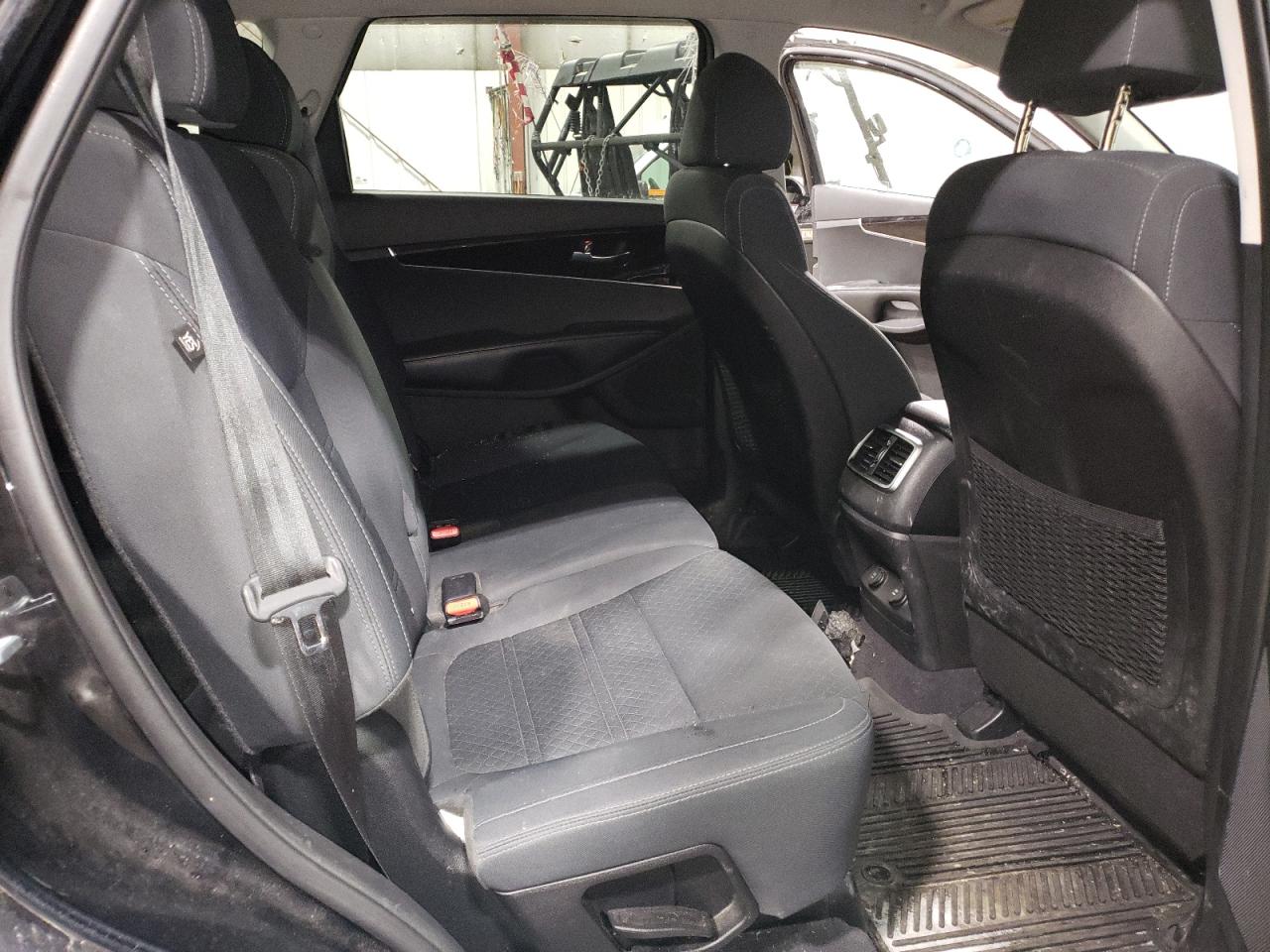 2018 KIA Sorento VIN 5XYPGDA33JG379517 Copart auction photo, front end damage thumbnail 11