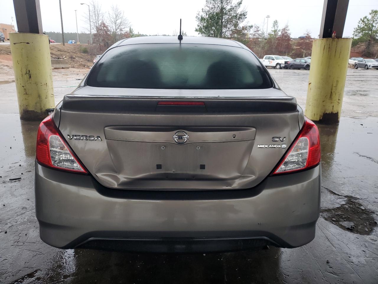 2017 Nissan Versa VIN 3N1CN7AP5HK437552 Copart auction photo, front end / minor dent/scratches damage thumbnail 6