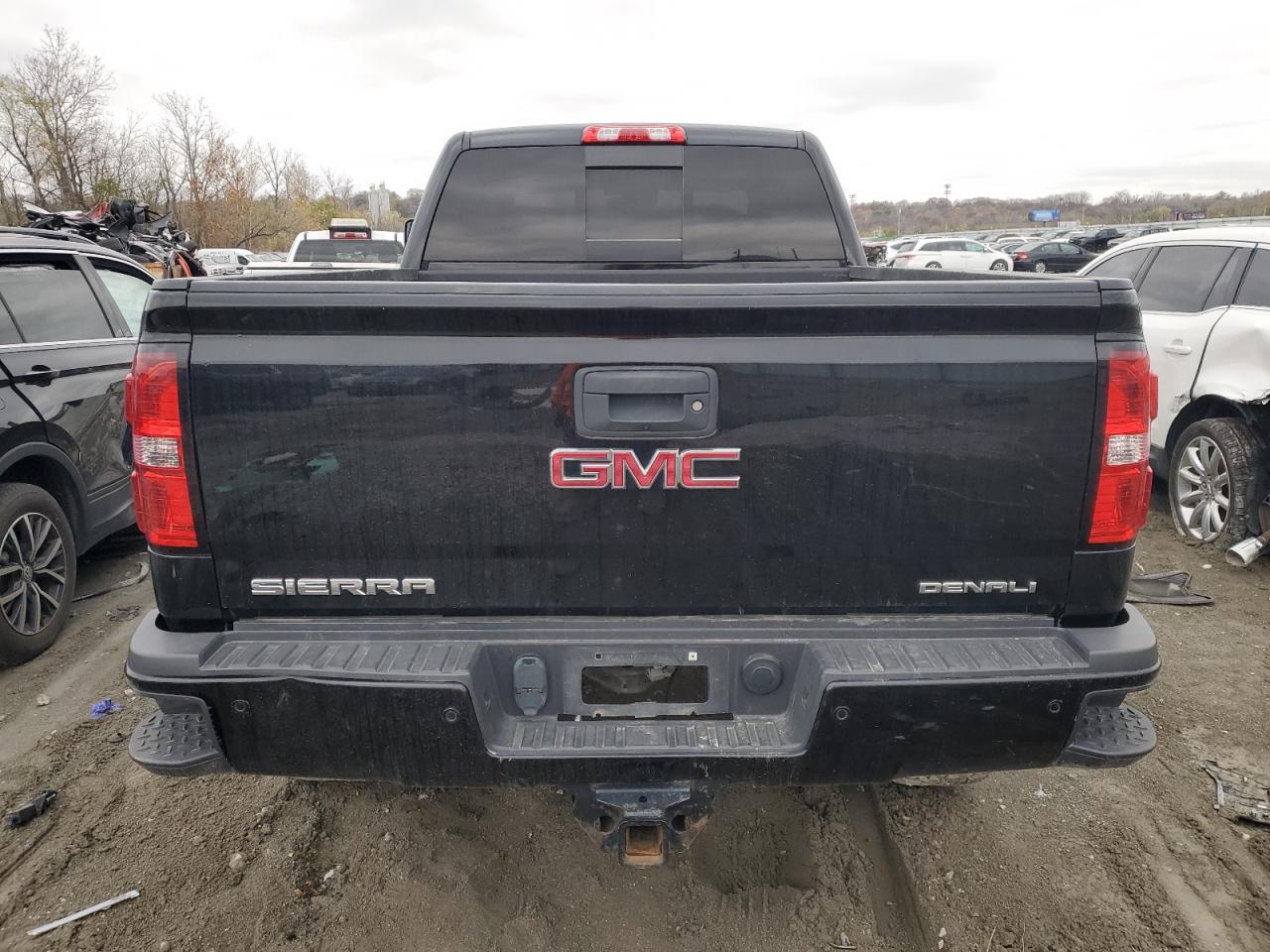 2016 GMC Sierra VIN 1GT12UEG1GF304201 Copart auction photo, vandalism damage thumbnail 6