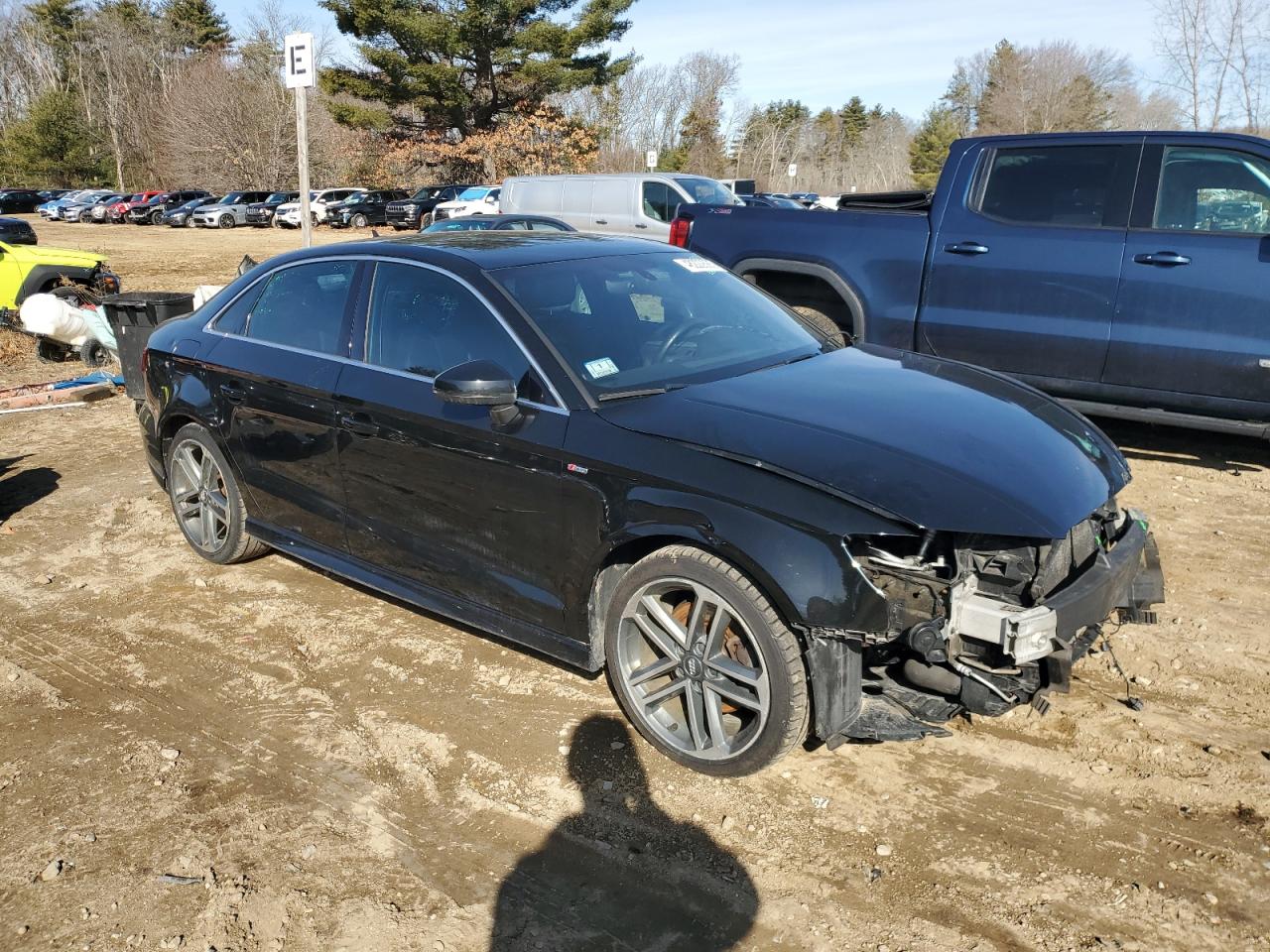 2017 Audi A3 VIN WAUJ8GFF1H1026563 Copart auction photo, front end / minor dent/scratches damage thumbnail 4