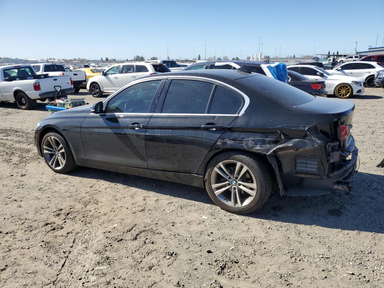 2017 BMW 3er VIN WBA8B9G54HNU50247 Copart auction photo, rear end damage thumbnail 2