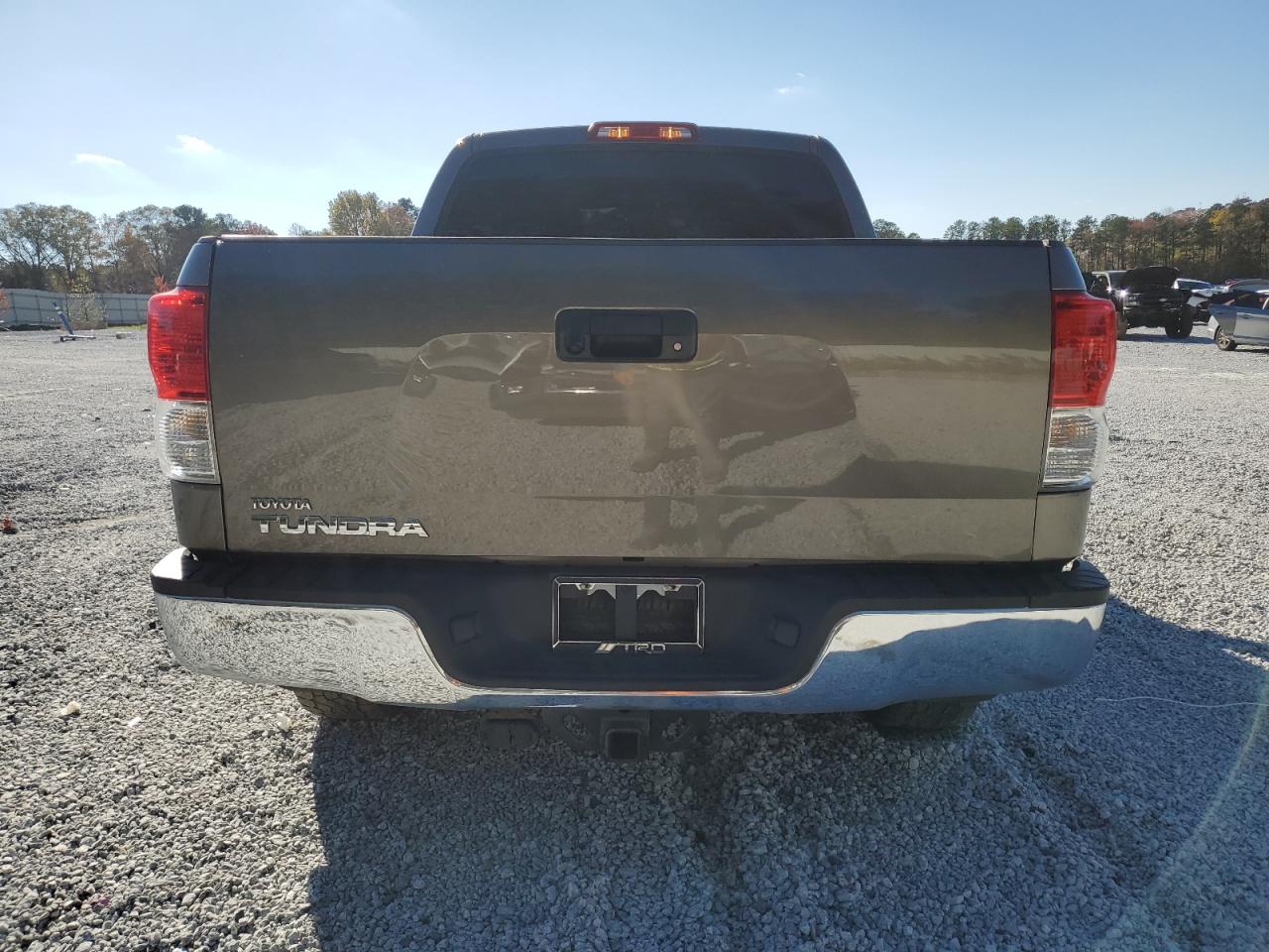 2011 Toyota Tundra VIN 5TFEM5F15BX023310 Copart auction photo, side / minor dent/scratches damage thumbnail 6