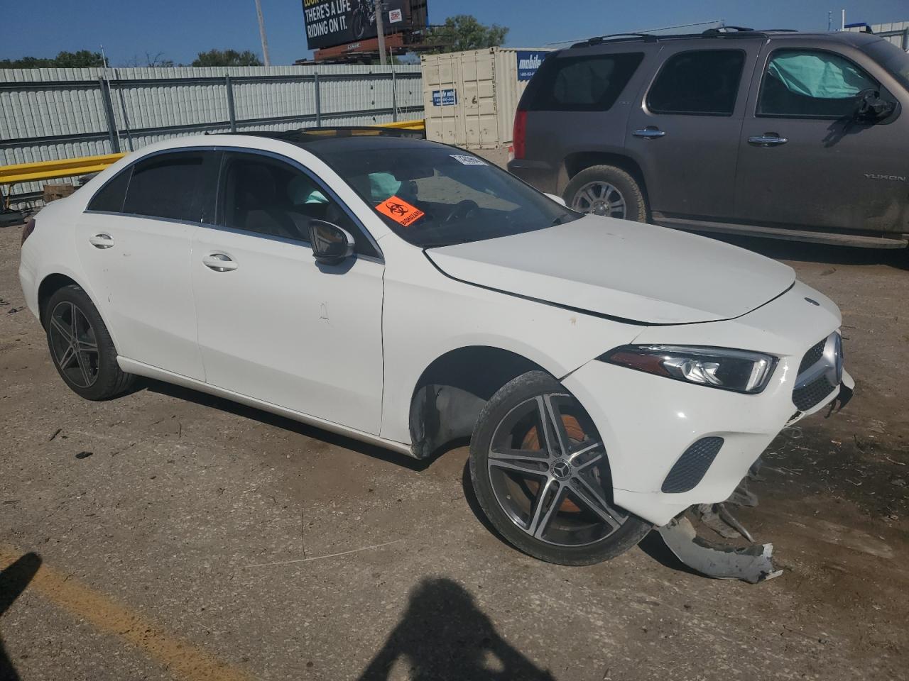 2019 Mercedes-Benz A-klasse VIN WDD3G4EB2KW016538 Copart auction photo, front end / side damage thumbnail 4