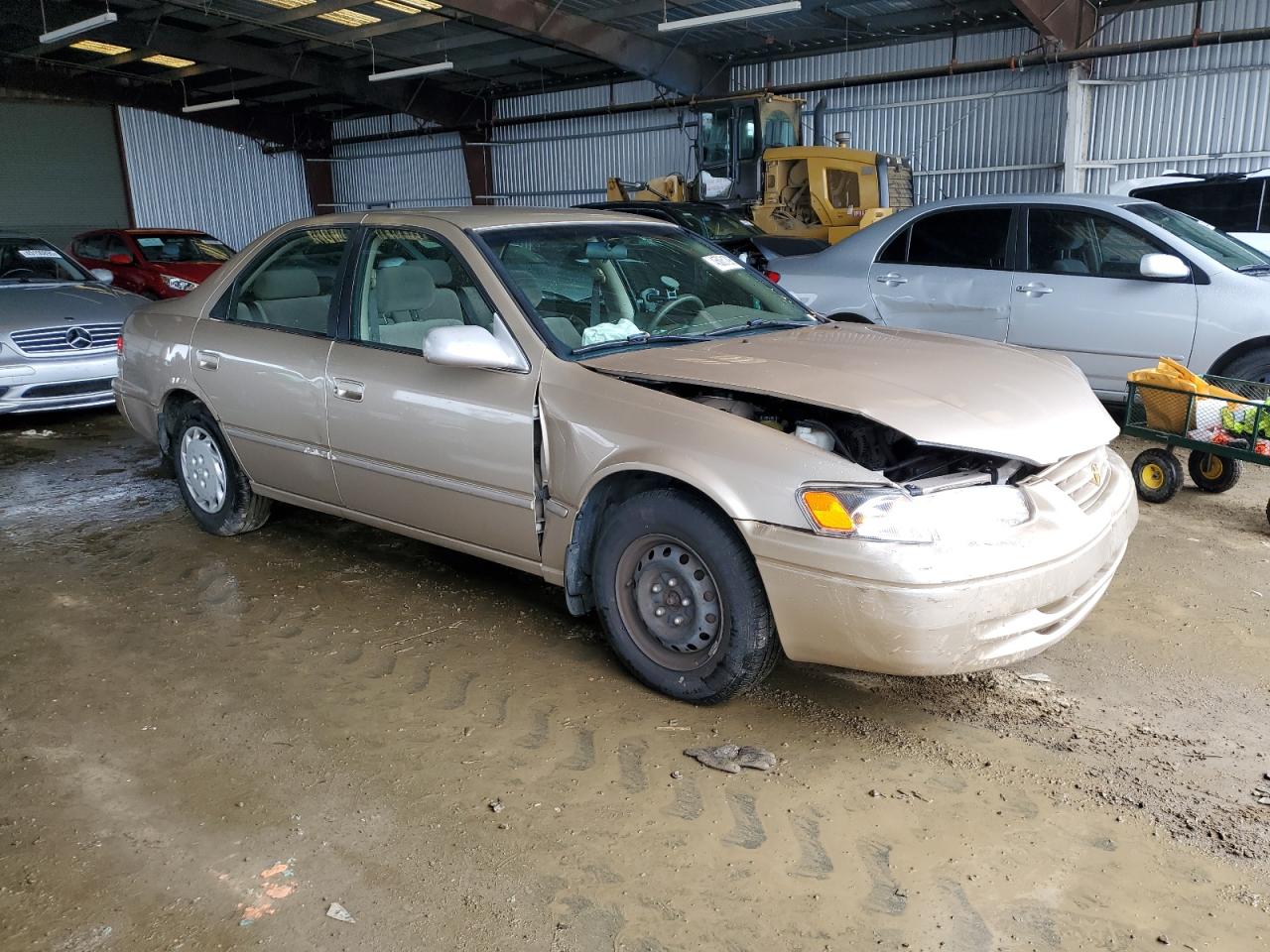 1998 Toyota Camry VIN JT2BG22K4W0174329 Copart auction photo, front end / side damage thumbnail 4