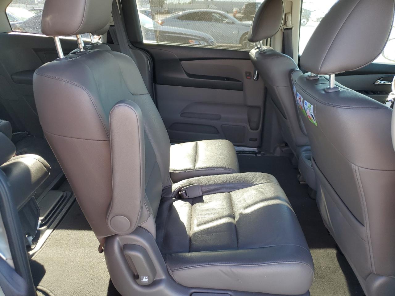 2015 Honda Odyssey VIN 5FNRL5H67FB111594 Copart auction photo, rear end damage thumbnail 11