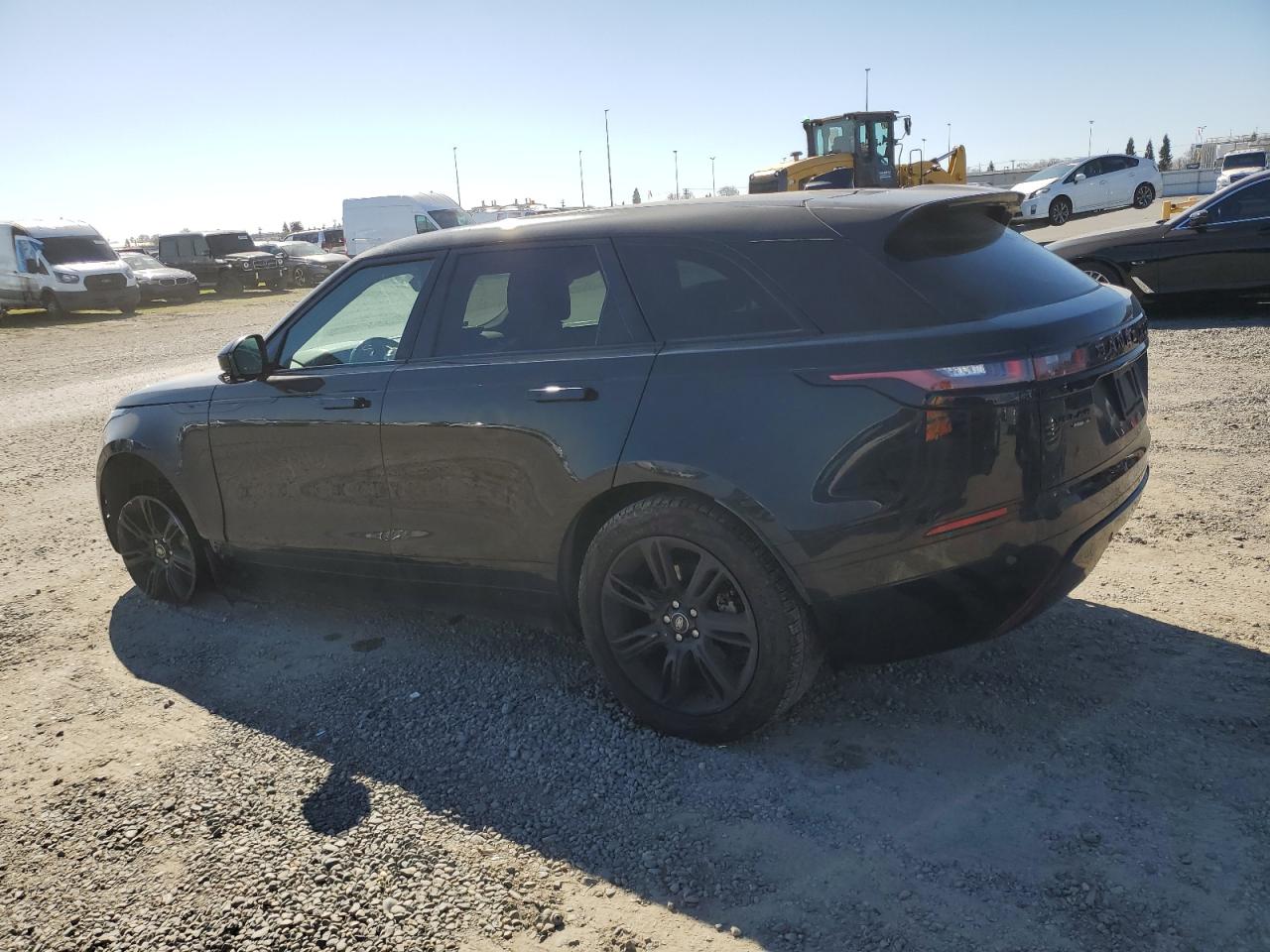 2018 Land Rover Range Rover VIN SALYB2RX0JA748549 Copart auction photo, front end / stripped damage thumbnail 2