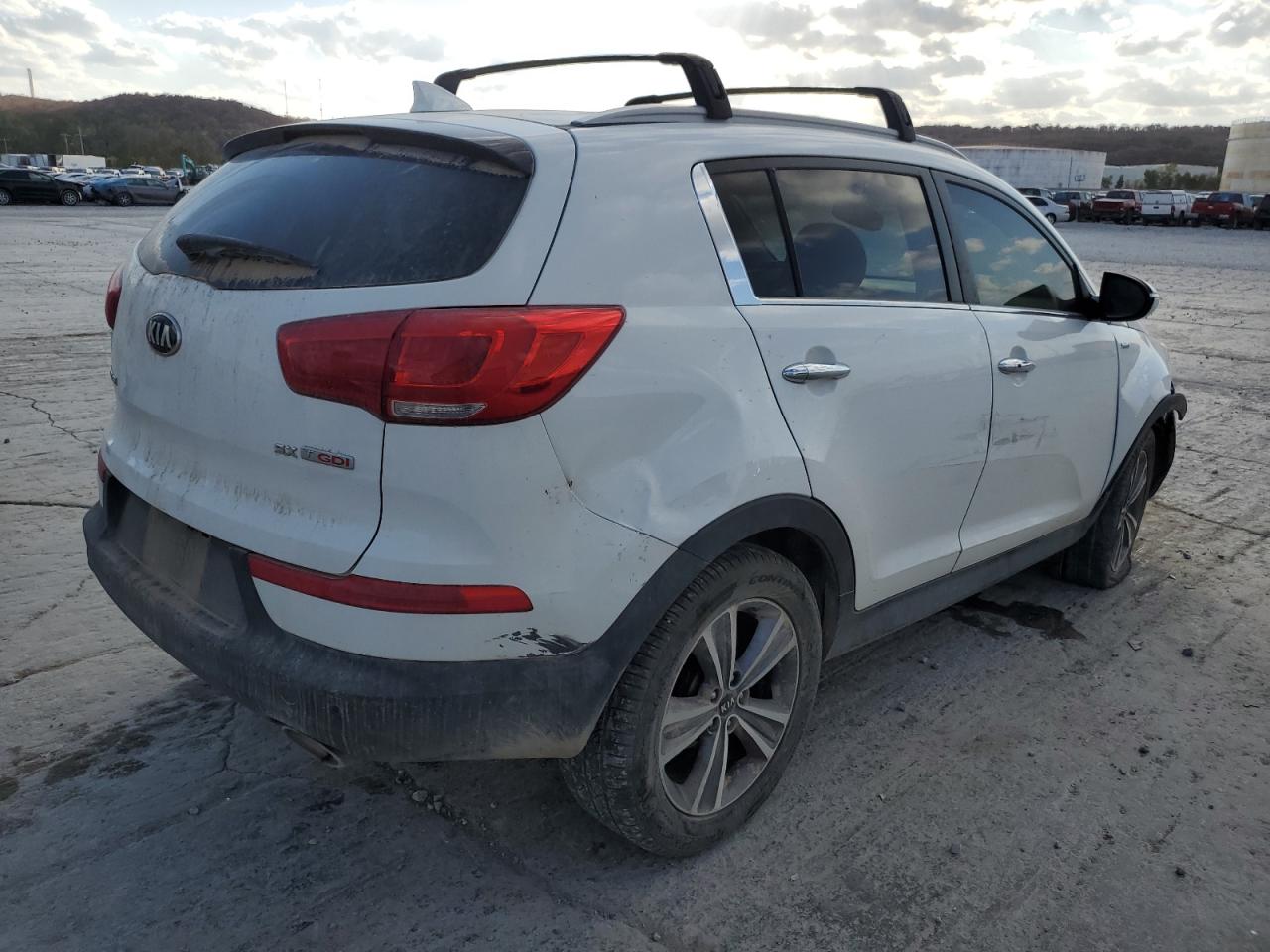 2014 KIA Sportage VIN KNDPCCA69E7658599 Copart auction photo, all over / minor dent/scratches damage thumbnail 3