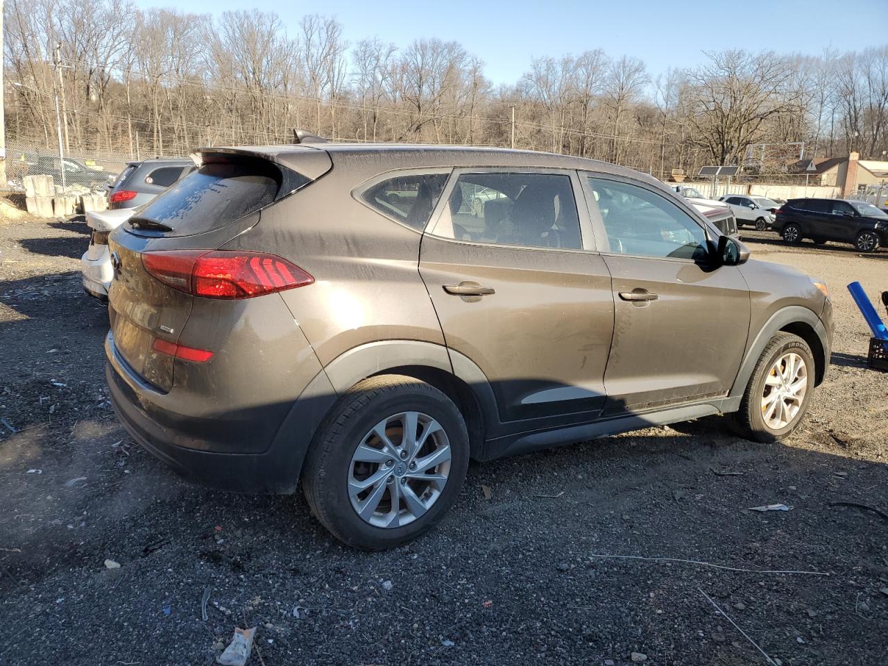 2019 Hyundai Tucson VIN KM8J2CA4XKU047464 Copart auction photo, vandalism damage thumbnail 3
