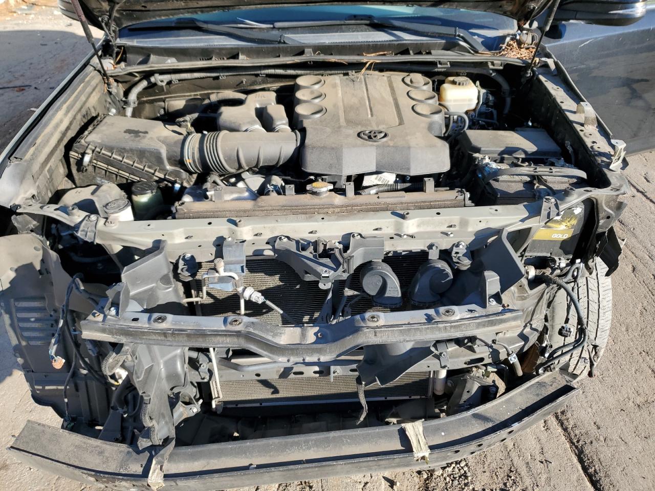 2015 Toyota 4Runner VIN JTEZU5JR8F5095047 Copart auction photo, front end damage thumbnail 12