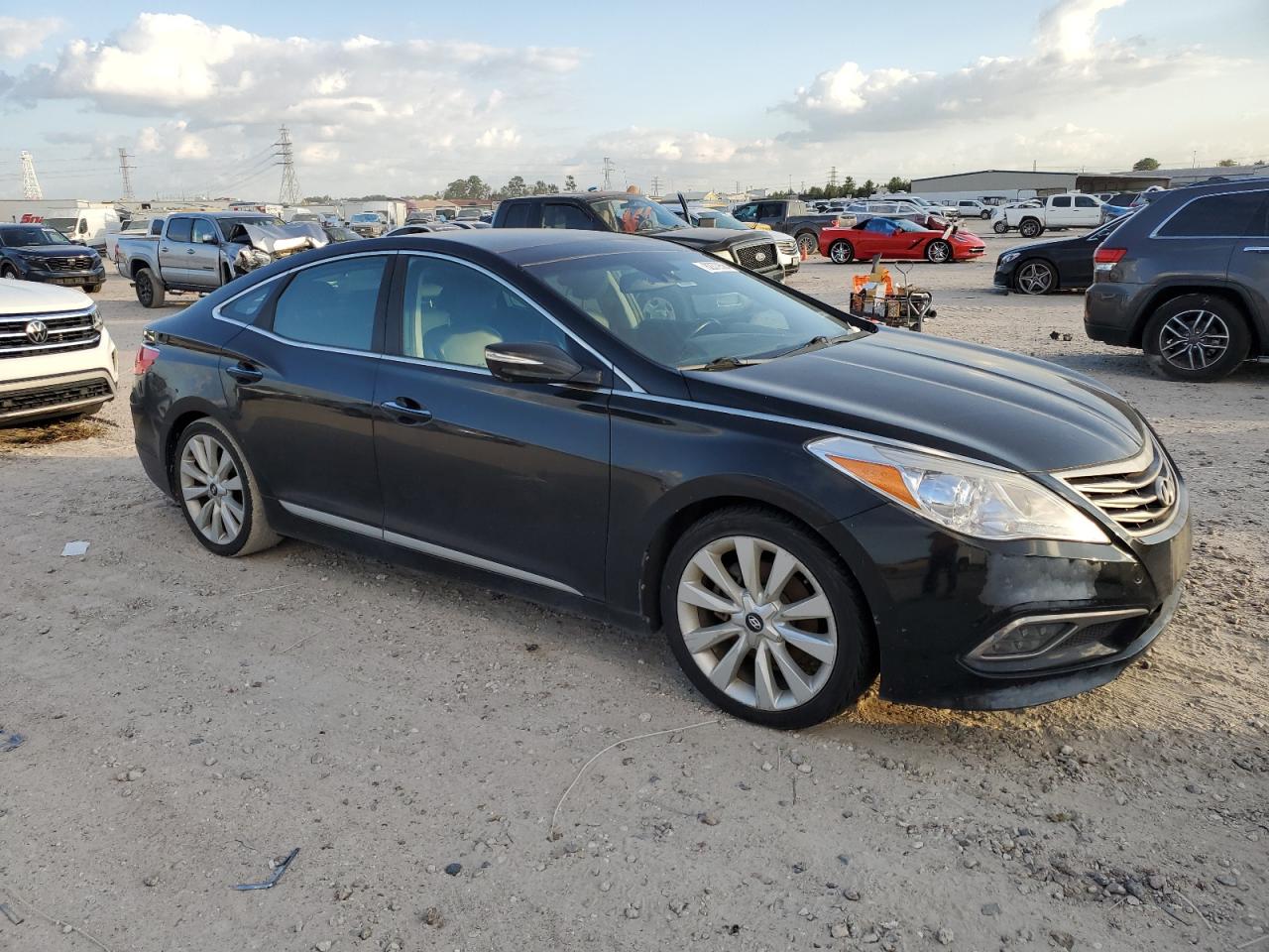 2017 Hyundai Azera VIN KMHFH4JG0HA578235 Copart auction photo, normal wear damage thumbnail 4
